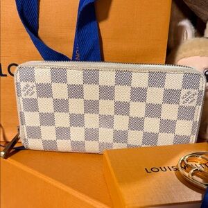 Louis Vuitton Damier Azure zip around wallet